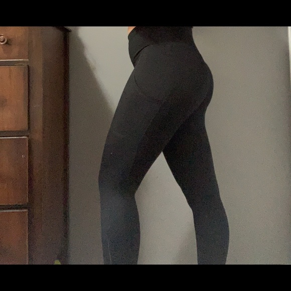 Aerie Pocket Leggings High Waist - Picture 2 of 4